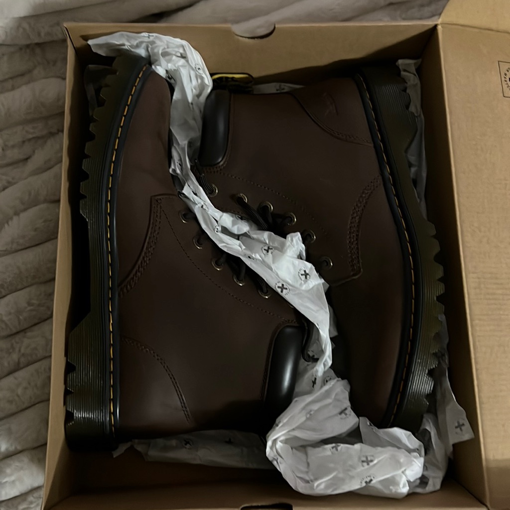 Brand New In Box Dr Martin Brown Crazy Horse Action Boots